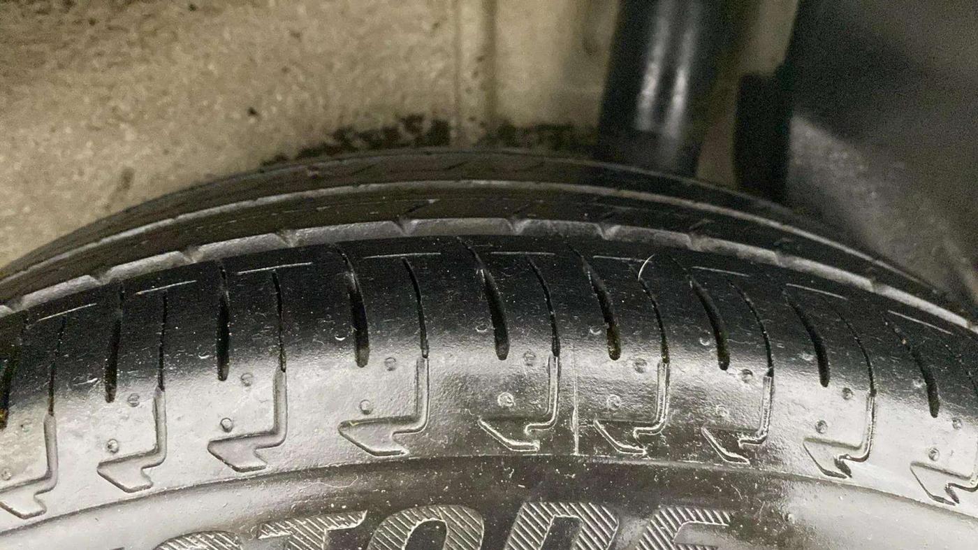 2018 Maruti IGNIS ALPHA 1.2 AMT, Petrol, Automatic, 8,153 km, Left Rear Tyre Tread