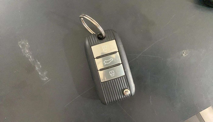 2022 MG ASTOR SUPER 1.5 MT, Petrol, Manual, 18,212 km, Key Close Up