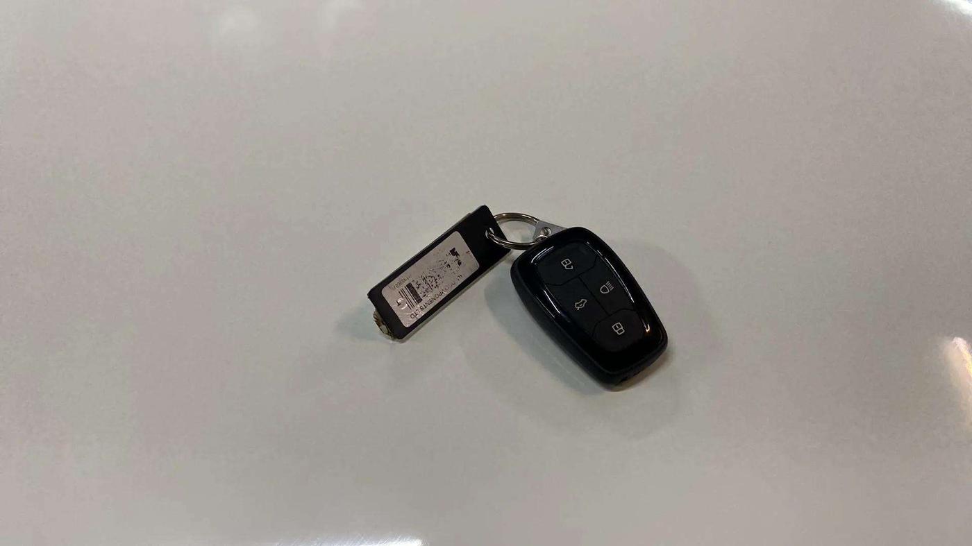 2019 Tata Harrier XZ 2.0L, Diesel, Manual, 71,433 km, Key Close Up