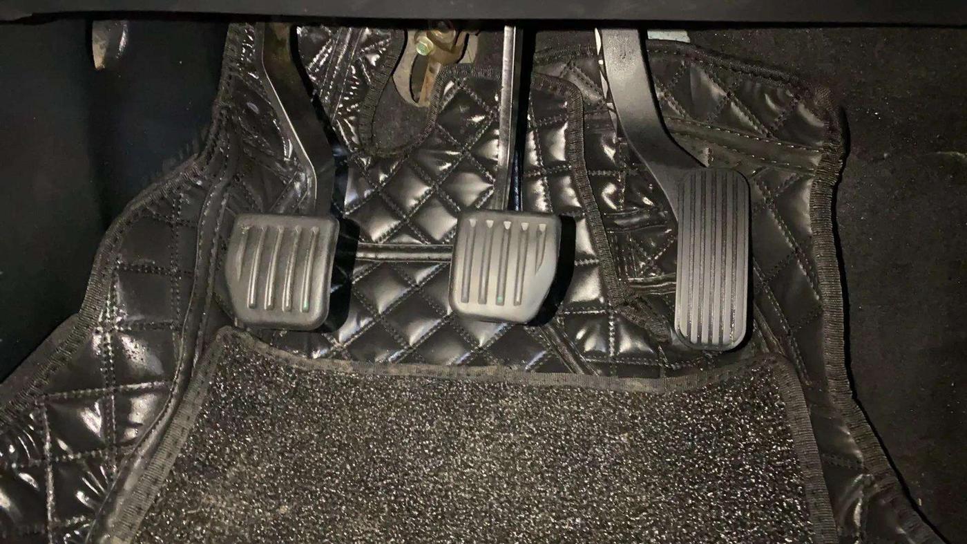 2019 Tata Harrier XZ 2.0L, Diesel, Manual, 71,433 km, Pedals