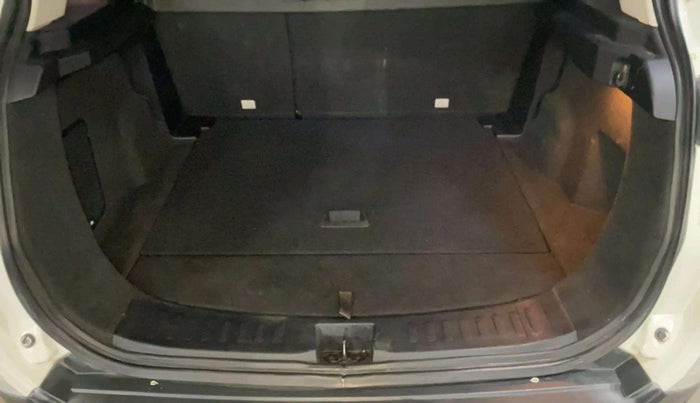 2019 Tata Harrier XZ 2.0L, Diesel, Manual, 71,343 km, Boot Inside