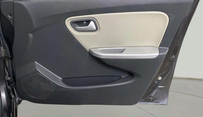 2018 Maruti Alto K10 VXI, Petrol, Manual, 32,809 km, Driver Side Door Panels Control