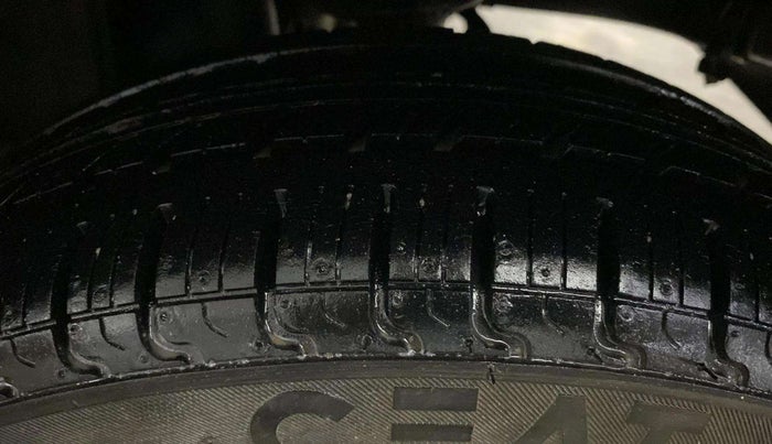 2018 Maruti Alto K10 VXI, Petrol, Manual, 32,809 km, Left Rear Tyre Tread