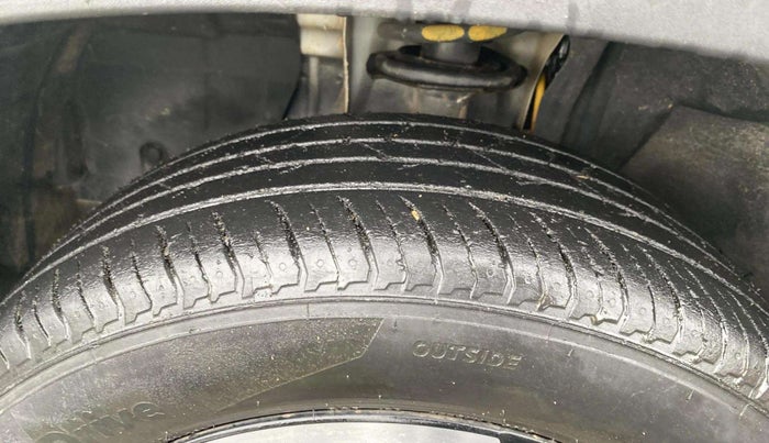 2022 Nissan MAGNITE XV MT, Petrol, Manual, 44,978 km, Left Front Tyre Tread