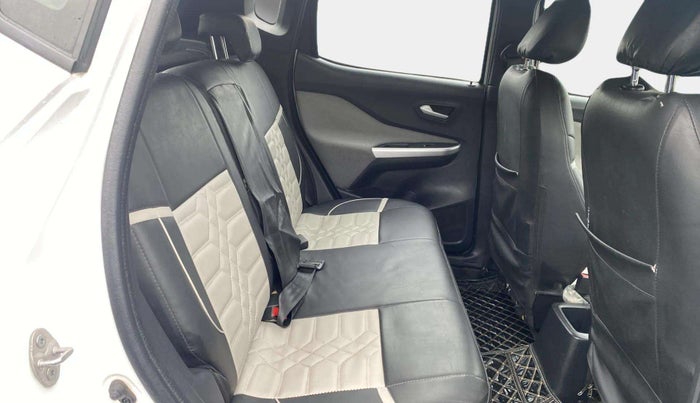 2022 Nissan MAGNITE XV MT, Petrol, Manual, 44,978 km, Right Side Rear Door Cabin