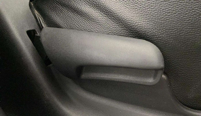2019 Maruti Vitara Brezza VDI, Diesel, Manual, 40,543 km, Driver Side Adjustment Panel