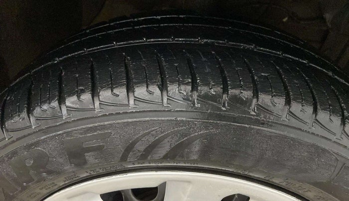 2019 Maruti Vitara Brezza VDI, Diesel, Manual, 40,543 km, Right Front Tyre Tread