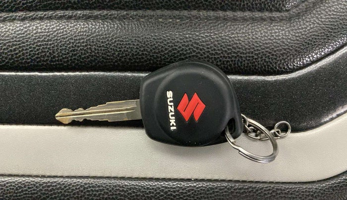 2019 Maruti Vitara Brezza VDI, Diesel, Manual, 40,543 km, Key Close Up