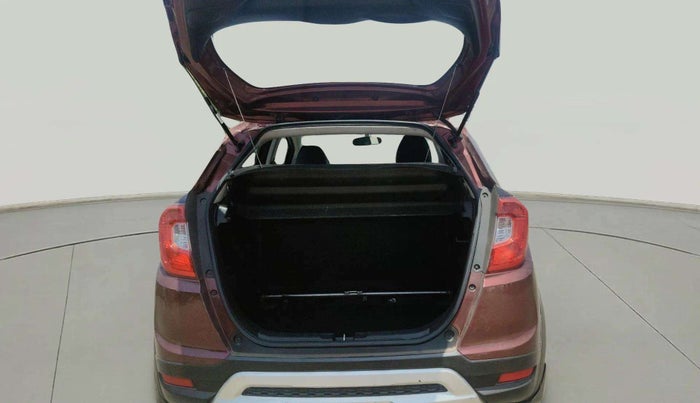 2017 Honda WR-V 1.5L I-DTEC VX MT, Diesel, Manual, 1,11,777 km, Boot Inside