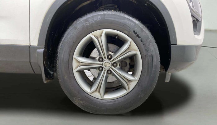 2021 Tata Harrier XT PLUS 2.0L KRYOTEC, Diesel, Manual, 54,409 km, Right Front Wheel