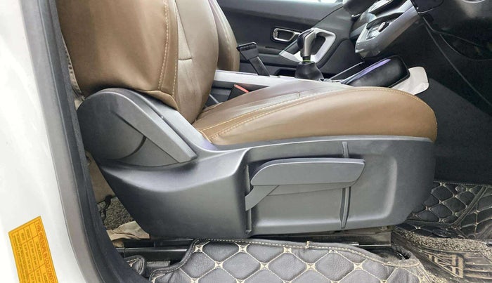 2021 Tata Harrier XT PLUS 2.0L KRYOTEC, Diesel, Manual, 54,409 km, Driver Side Adjustment Panel