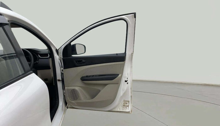 2021 Renault TRIBER RXT, Petrol, Manual, 48,102 km, RHS Front Door
