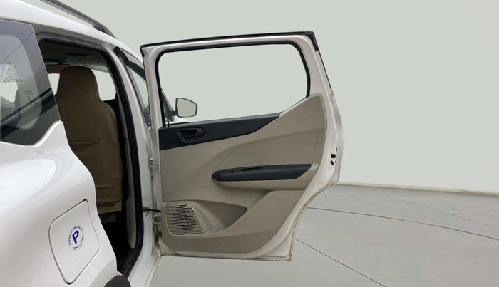 2021 Renault TRIBER RXT, Petrol, Manual, 48,102 km, RHS Rear Door