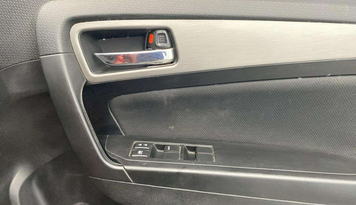 2018 Maruti Vitara Brezza ZDI AMT, Diesel, Automatic, 76,028 km, Driver Side Door Panels Control