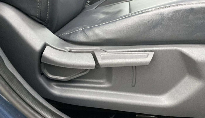 2020 Hyundai GRAND I10 NIOS SPORTZ 1.2 KAPPA VTVT, Petrol, Manual, 29,211 km, Driver Side Adjustment Panel