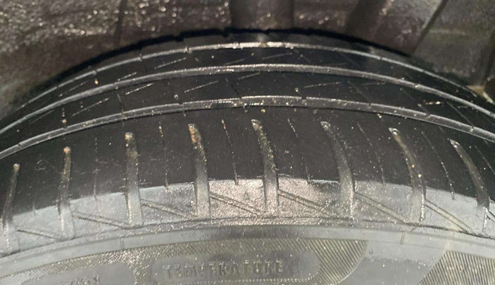 2020 Hyundai GRAND I10 NIOS SPORTZ 1.2 KAPPA VTVT, Petrol, Manual, 29,211 km, Left Rear Tyre Tread