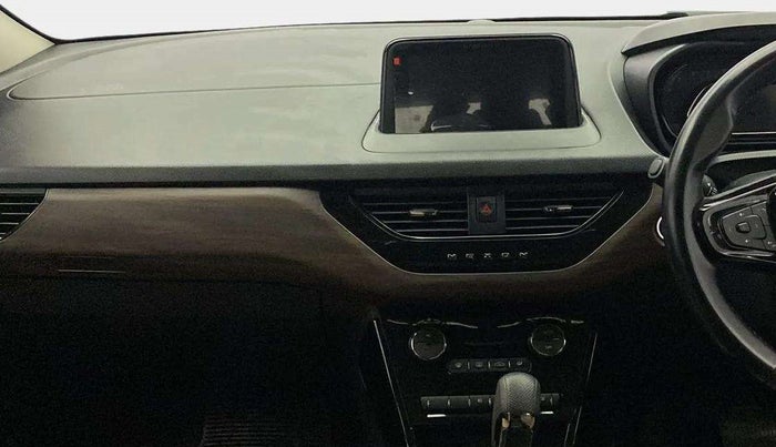 2022 Tata NEXON XZA PLUS (PREMIUM) KAZIRANGA PETROL, Petrol, Automatic, 21,418 km, Air Conditioner