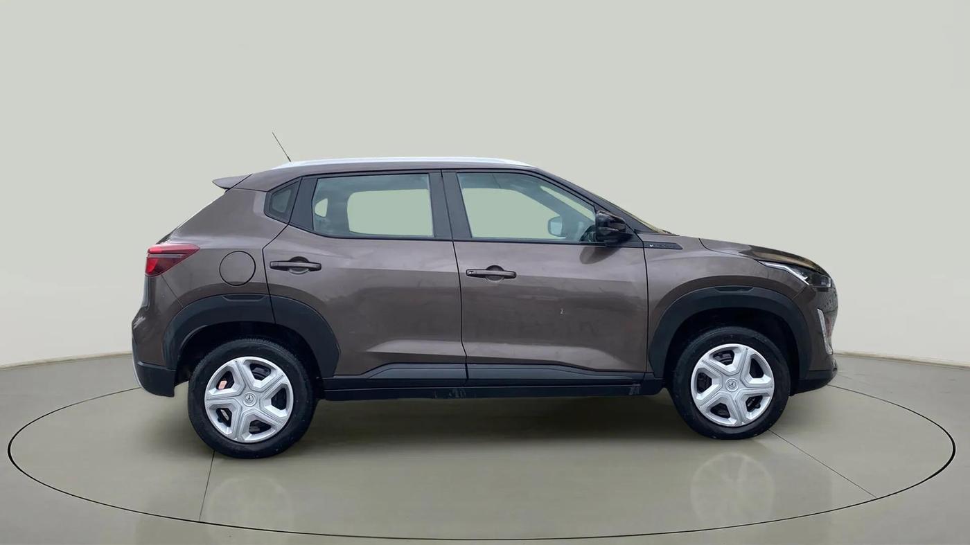 2021 Nissan MAGNITE XL TURBO, Petrol, Manual, 27,185 km, Right Side View