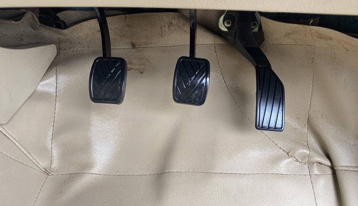 2022 Maruti Ciaz ALPHA 1.5 SHVS PETROL, CNG, Manual, 66,002 km, Pedals