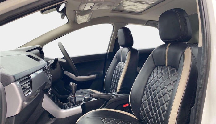 2023 Tata NEXON XM SUNROOF PETROL, Petrol, Manual, 21,216 km, Right Side Front Door Cabin