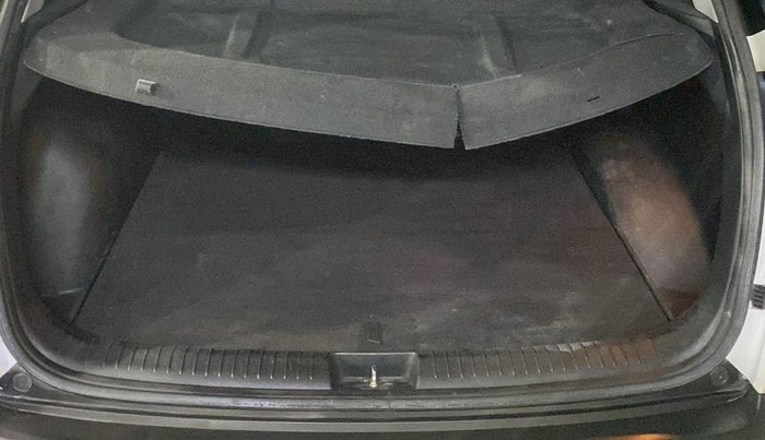 2019 Hyundai Creta SX 1.6 PETROL DUAL TONE, Petrol, Manual, 1,05,488 km, Boot Inside
