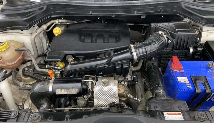 2022 Mahindra XUV300 W8 (O) 1.2 PETROL, Petrol, Manual, 62,936 km, Engine View