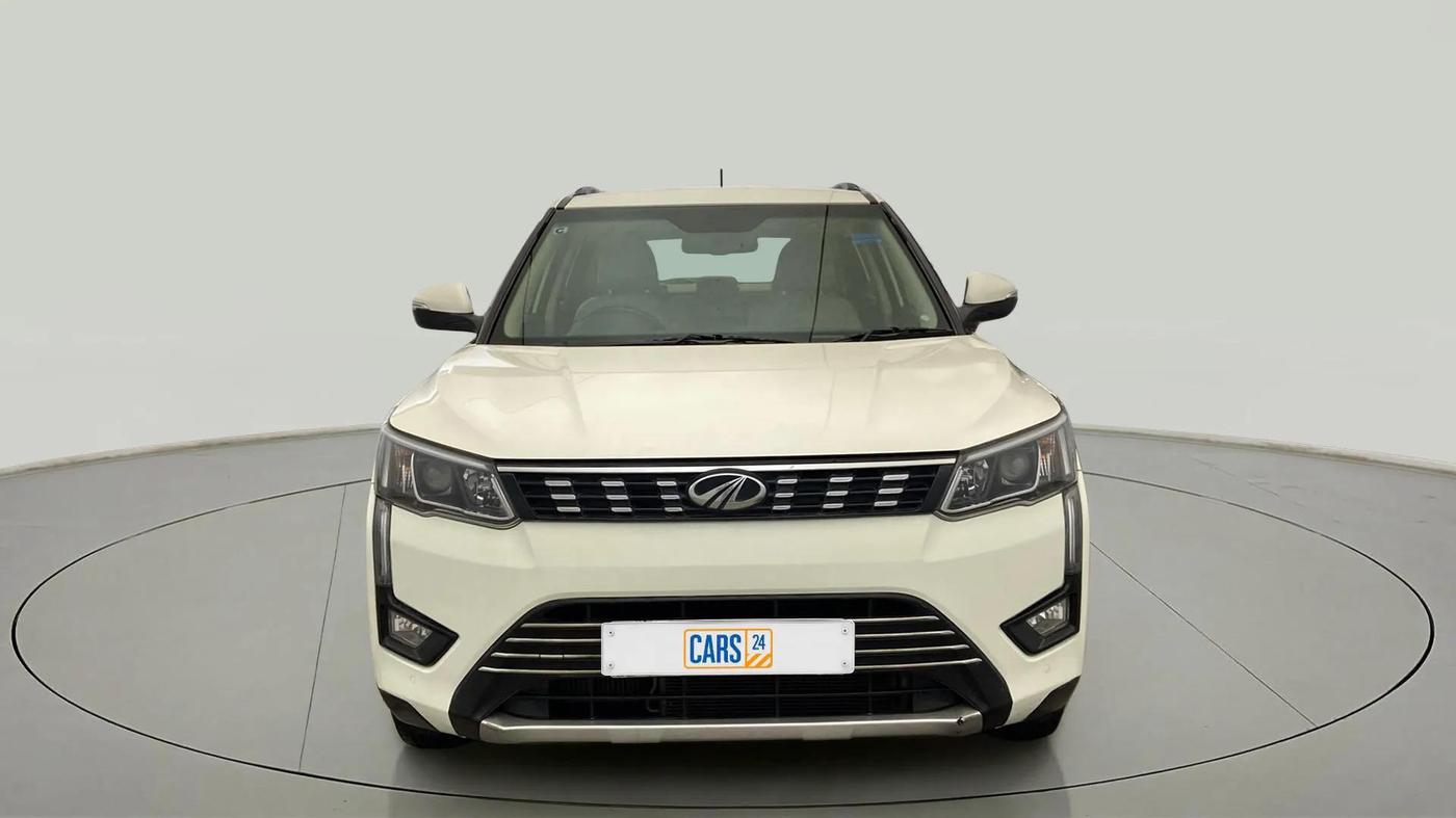 2022 Mahindra XUV300 W8 (O) 1.2 PETROL, Petrol, Manual, 62,936 km, Front