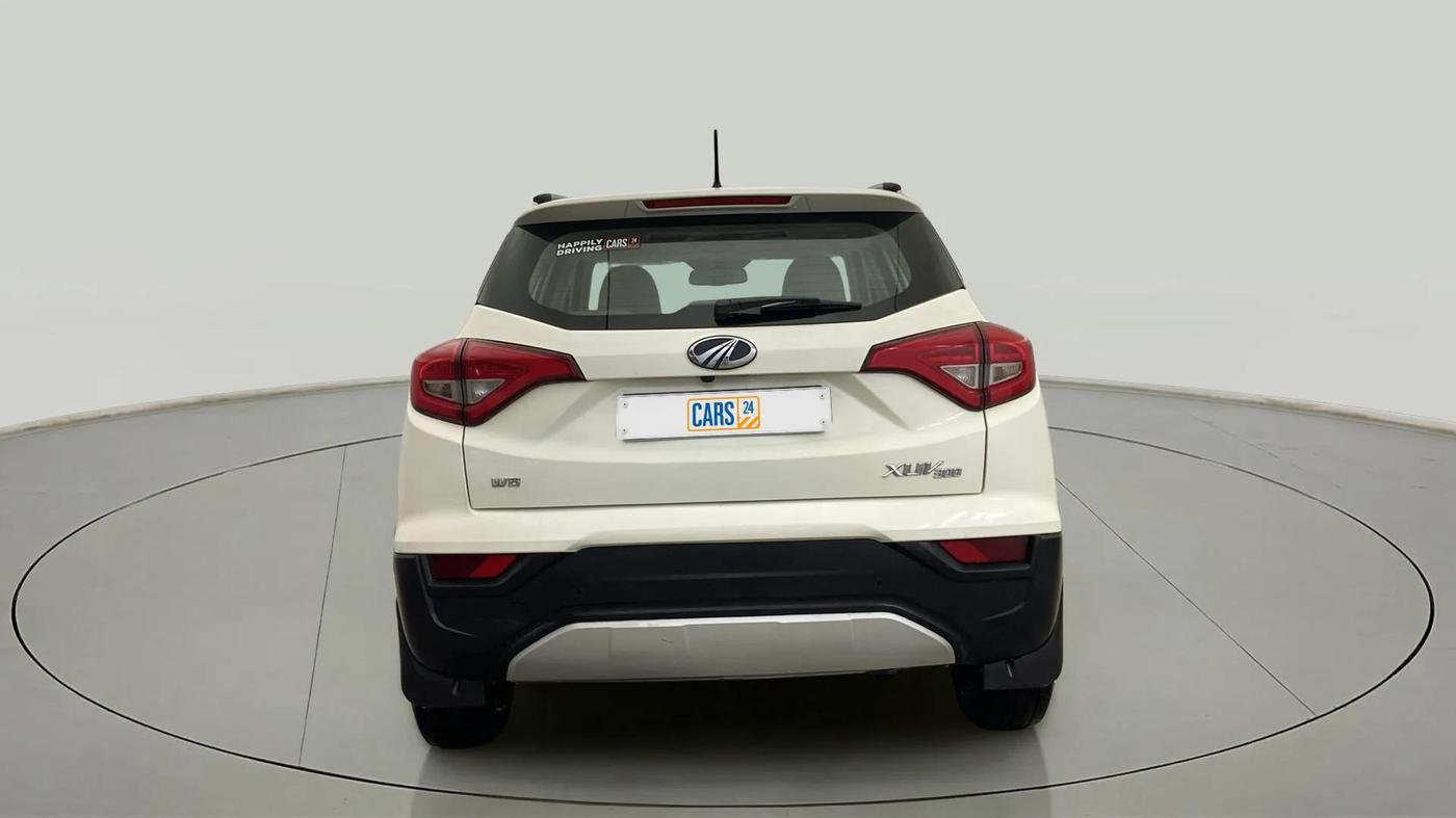 2022 Mahindra XUV300 W8 (O) 1.2 PETROL, Petrol, Manual, 62,936 km, Back/Rear