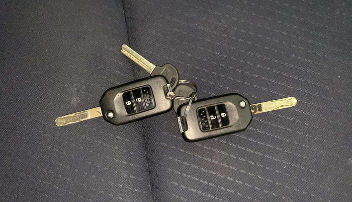 2019 Honda WR-V 1.2L I-VTEC S MT, Petrol, Manual, 23,719 km, Key Close Up
