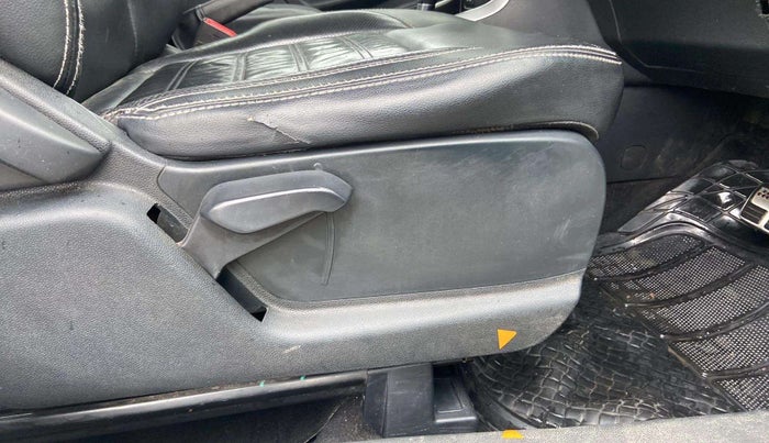 2018 Ford Ecosport TITANIUM + 1.5L PETROL AT, Petrol, Automatic, 98,555 km, Driver Side Adjustment Panel