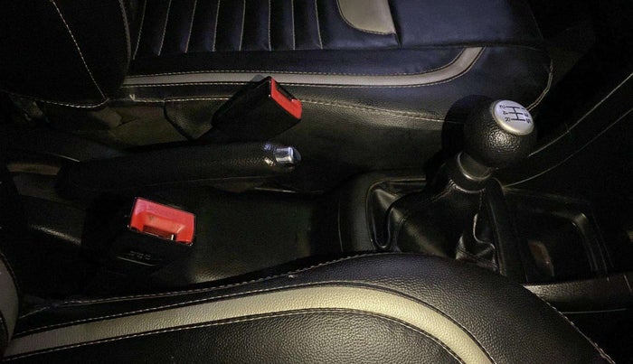 2016 Maruti Swift VXI, Petrol, Manual, 42,709 km, Gear Lever