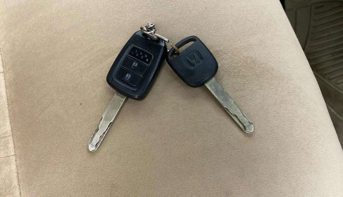 2016 Honda Jazz 1.2L I-VTEC S, Petrol, Manual, 84,257 km, Key Close Up