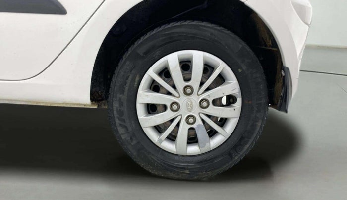 2013 Hyundai i10 SPORTZ 1.1, Petrol, Manual, 82,325 km, Left Rear Wheel