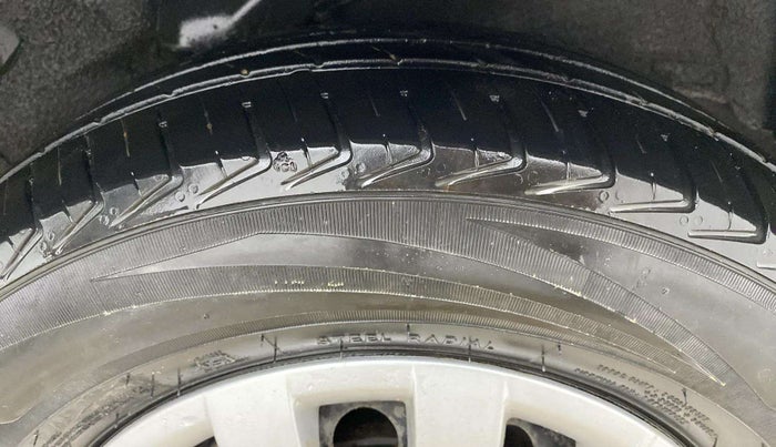 2013 Hyundai i10 SPORTZ 1.1, Petrol, Manual, 82,325 km, Left Rear Tyre Tread