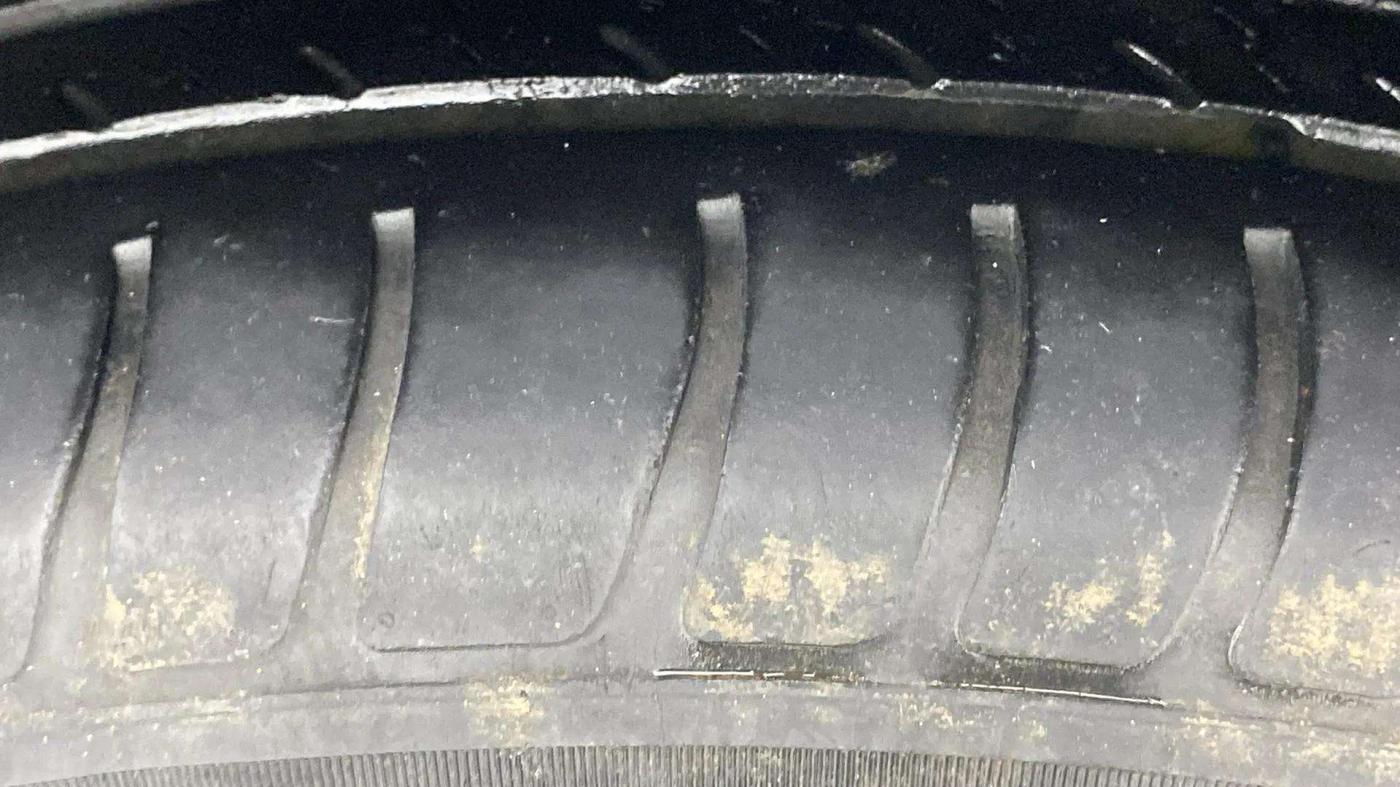 2021 Maruti Dzire VXI, Petrol, Manual, 51,203 km, Left Rear Tyre Tread