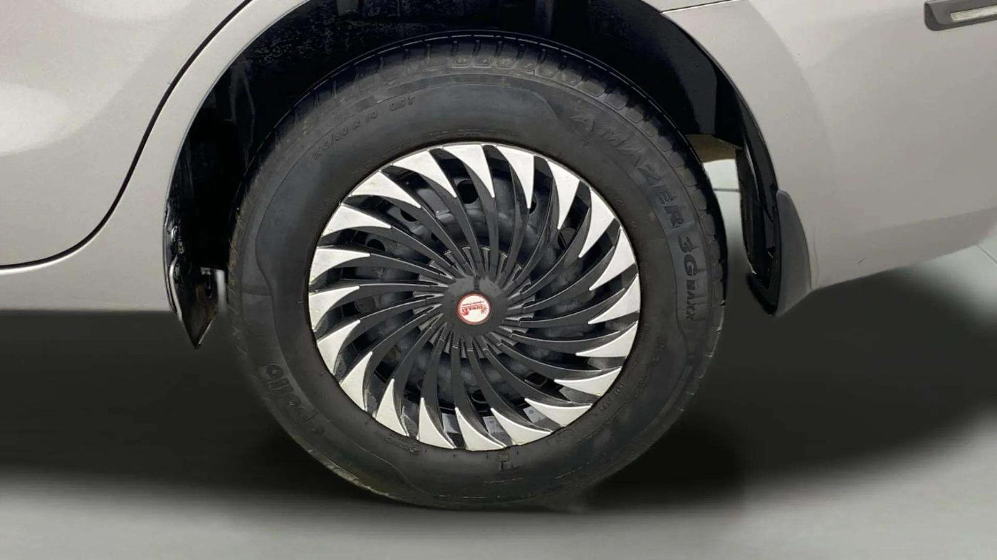 2021 Maruti Dzire VXI, Petrol, Manual, 51,203 km, Left Rear Wheel