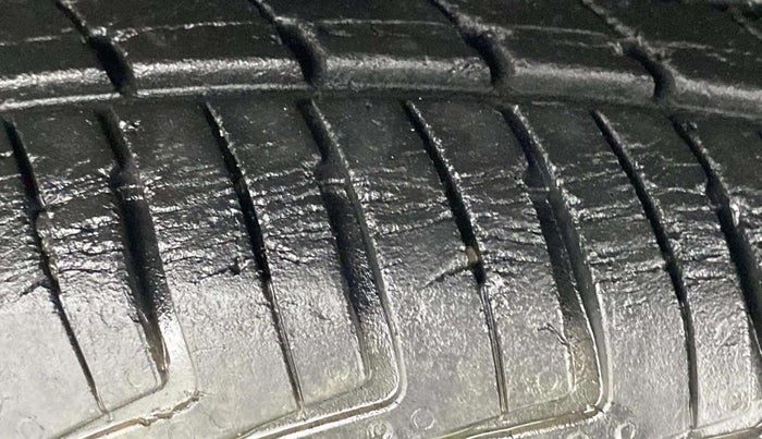 2017 Renault Kwid RXT 0.8, Petrol, Manual, 36,965 km, Left Front Tyre Tread