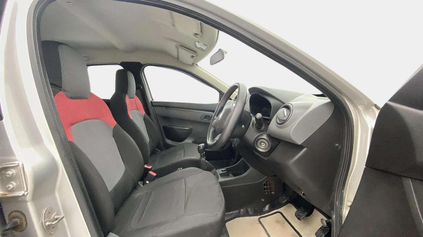 2017 Renault Kwid RXT 0.8, Petrol, Manual, 37,027 km, Right Side Front Door Cabin