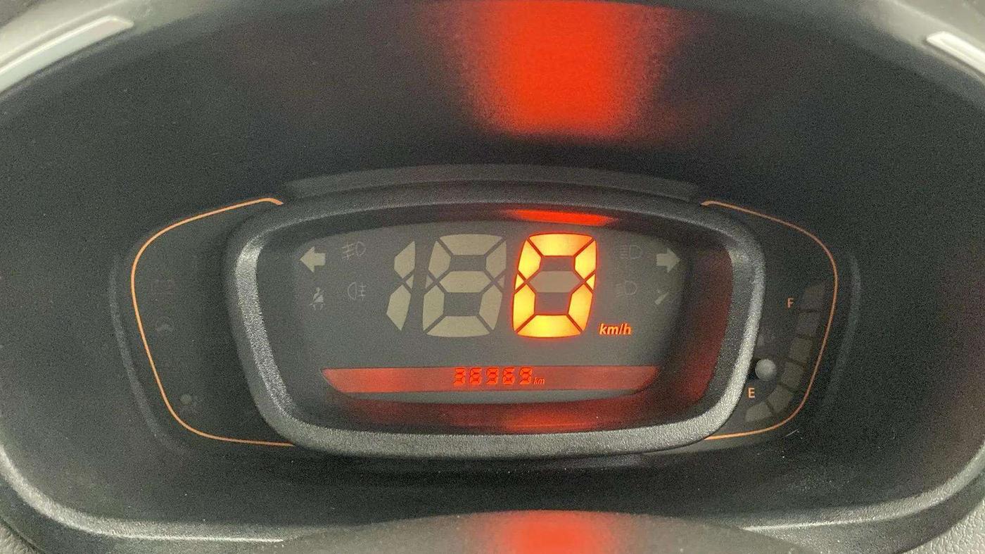 2017 Renault Kwid RXT 0.8, Petrol, Manual, 37,027 km, Odometer Image
