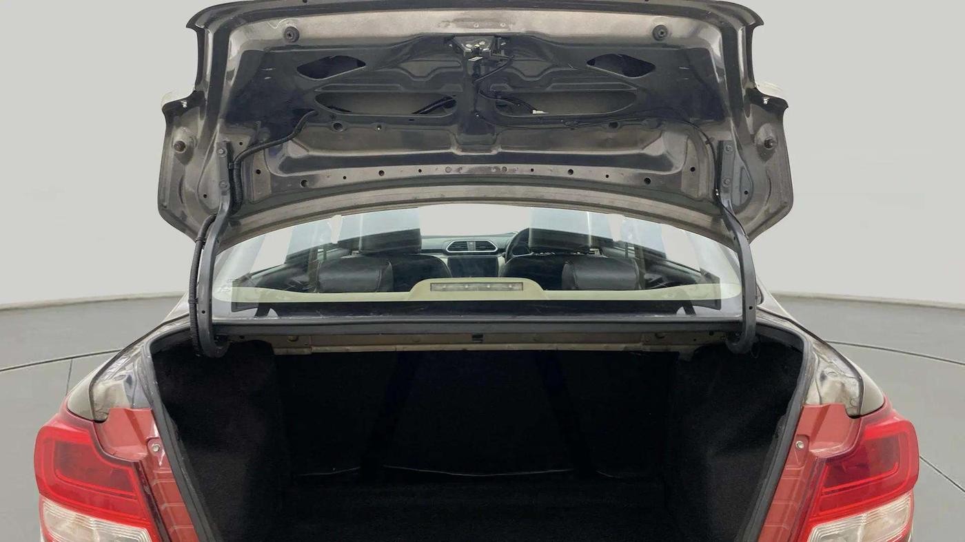 2023 Maruti Dzire VXI, Petrol, Manual, 38,149 km, Boot Door Open