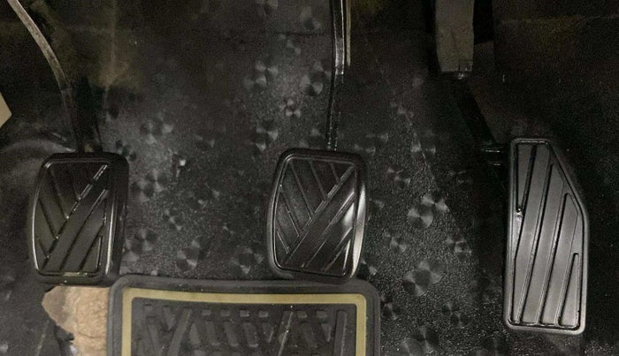 2023 Maruti Dzire VXI, Petrol, Manual, 38,149 km, Pedals