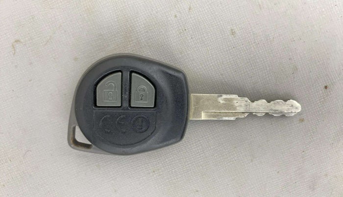 2023 Maruti Dzire VXI, Petrol, Manual, 38,149 km, Key Close Up