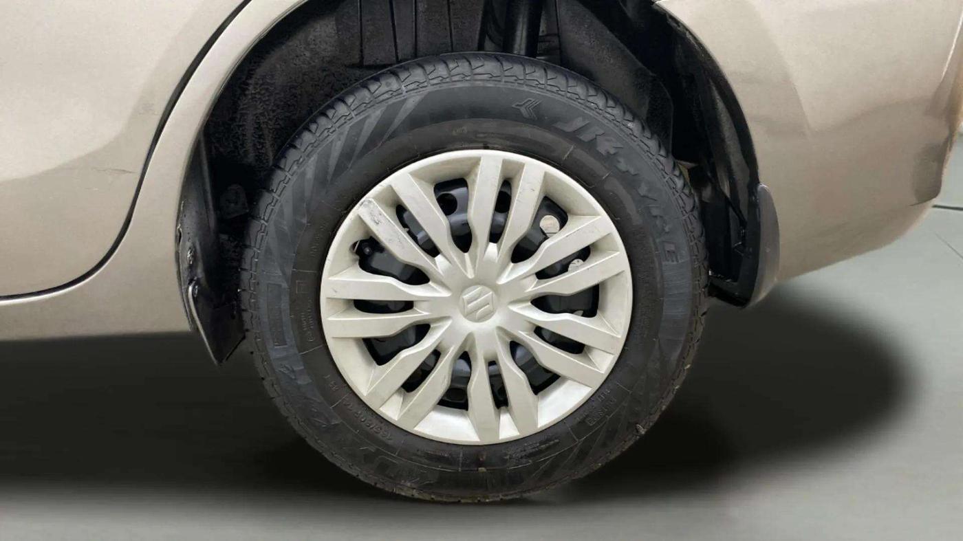 2023 Maruti Dzire VXI, Petrol, Manual, 38,149 km, Left Rear Wheel