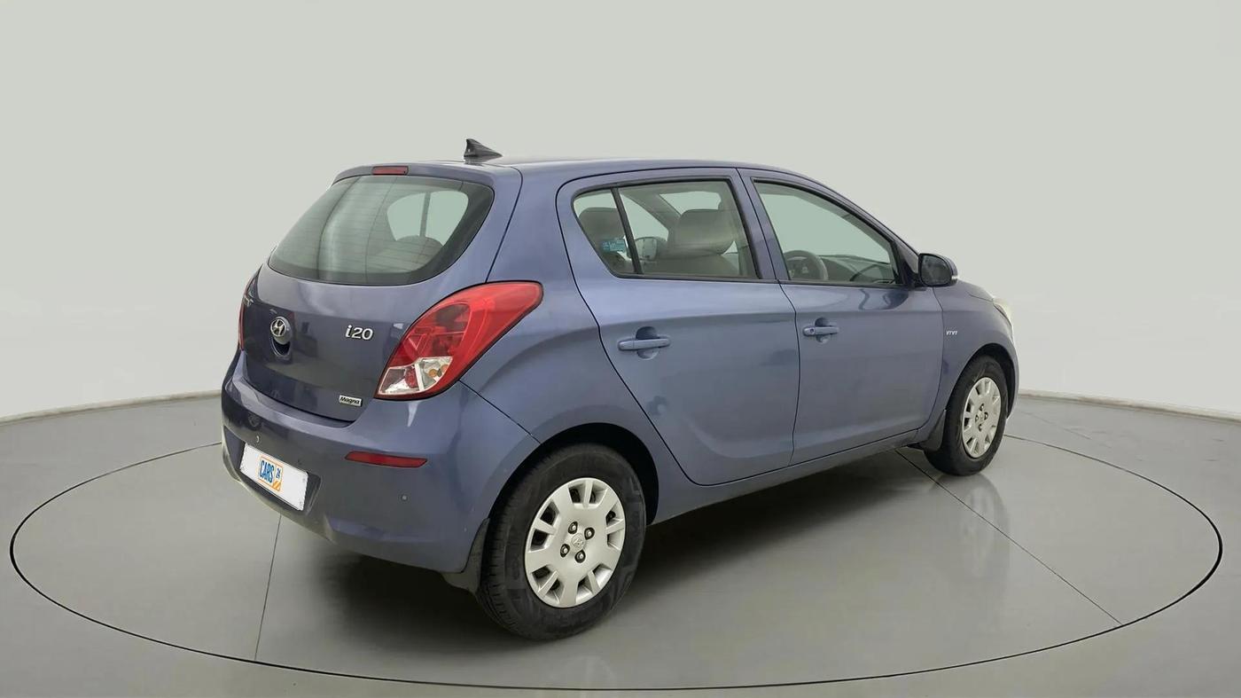 2014 Hyundai i20 MAGNA 1.2, Petrol, Manual, 33,921 km, Right Back Diagonal