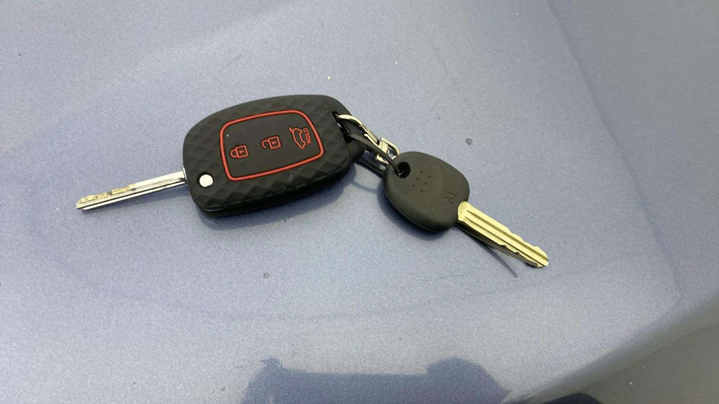 2014 Hyundai i20 MAGNA 1.2, Petrol, Manual, 33,921 km, Key Close Up