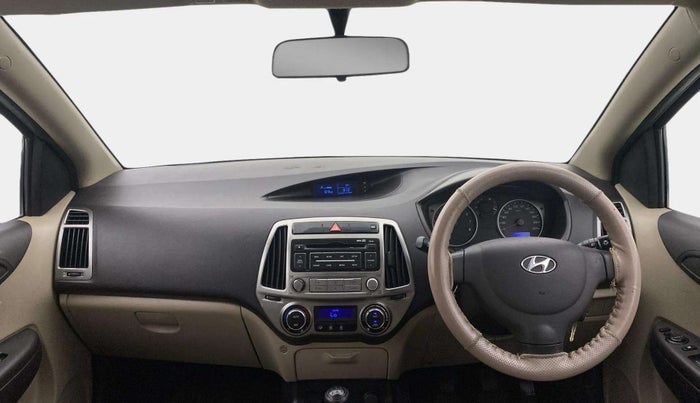 2014 Hyundai i20 MAGNA 1.2, Petrol, Manual, 33,826 km, Dashboard