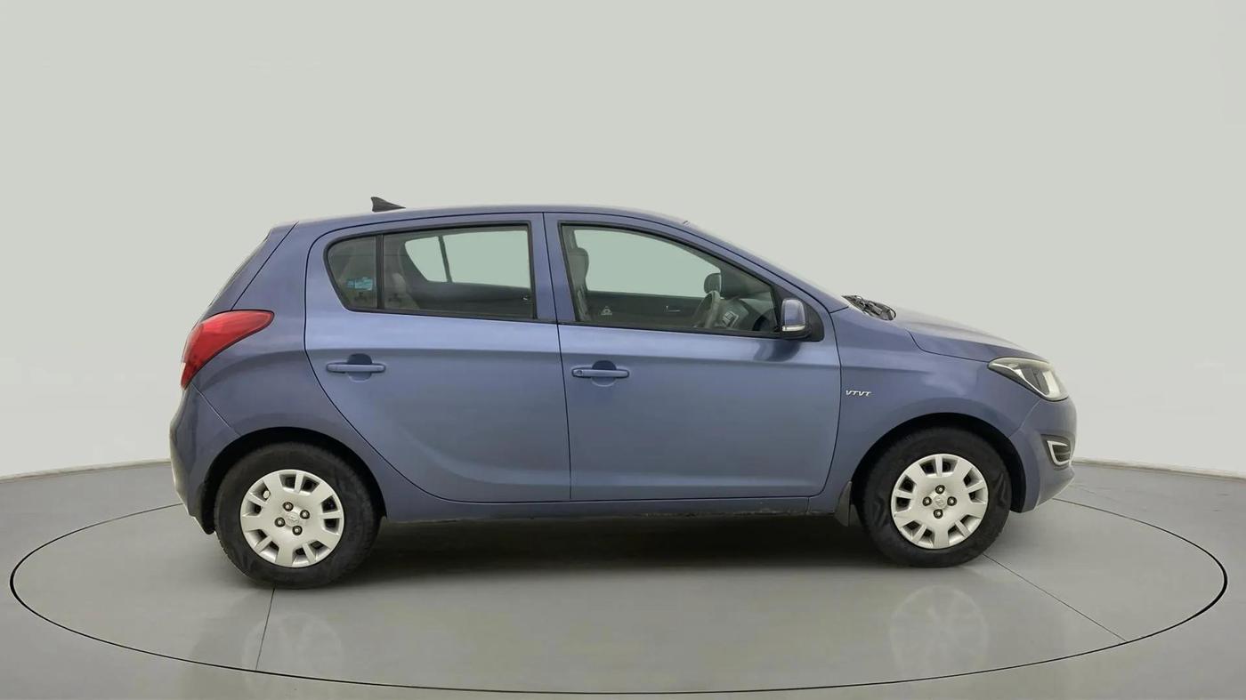 2014 Hyundai i20 MAGNA 1.2, Petrol, Manual, 33,921 km, Right Side View