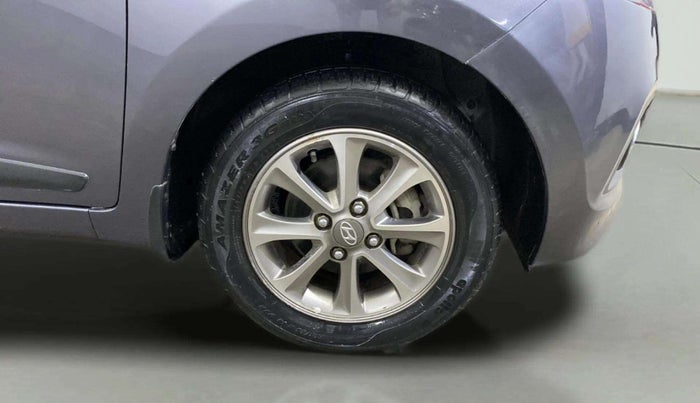 2016 Hyundai Grand i10 ASTA (O) 1.2 KAPPA VTVT, Petrol, Manual, 30,932 km, Right Front Wheel