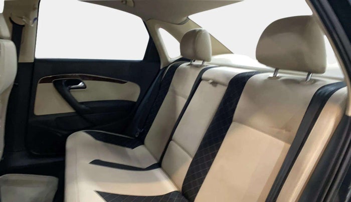 2018 Skoda Rapid AMBITION 1.5 TDI, Diesel, Manual, 84,878 km, Right Side Rear Door Cabin