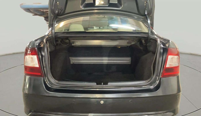 2018 Skoda Rapid AMBITION 1.5 TDI, Diesel, Manual, 84,878 km, Boot Inside